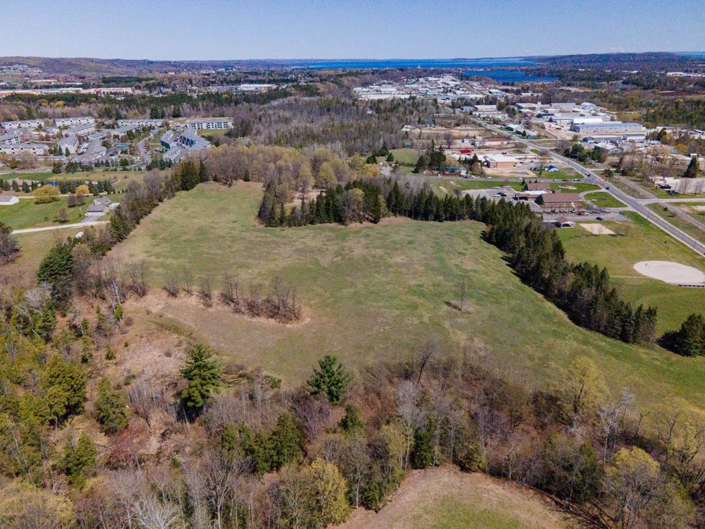 1795 Cass Road Garfield Charter Township, MI 49685