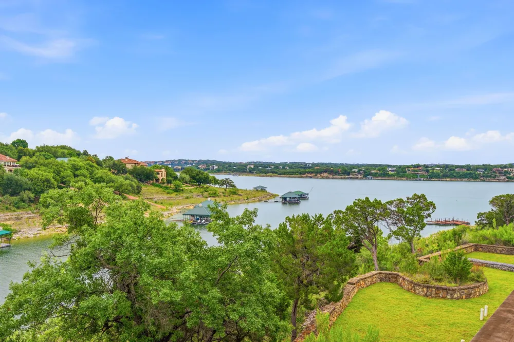 1101 Ivean Pearson Road #B204 Lago Vista, TX 78645