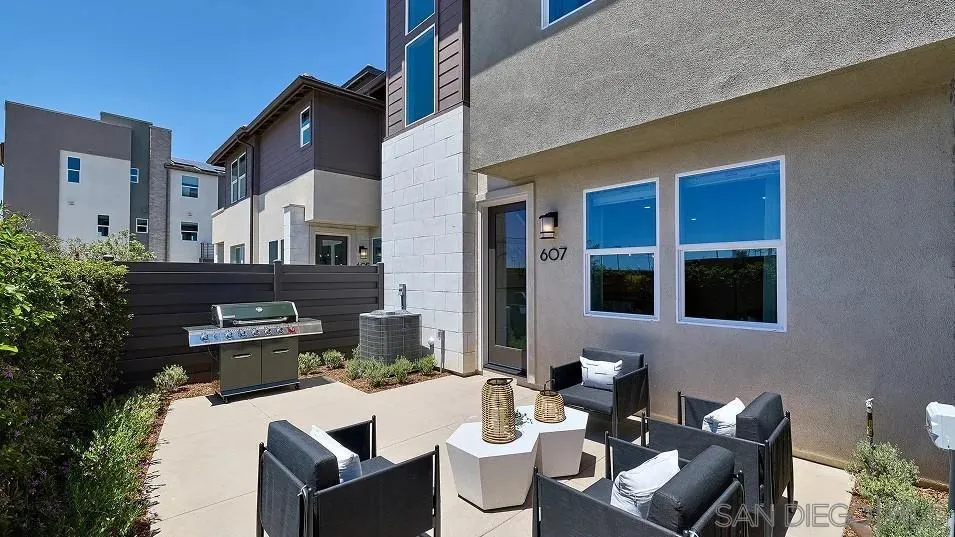 372 Beaker Road San Marcos, CA 92078