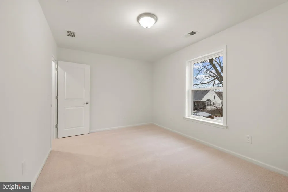 ELM AVENUE Bowie, MD 20715