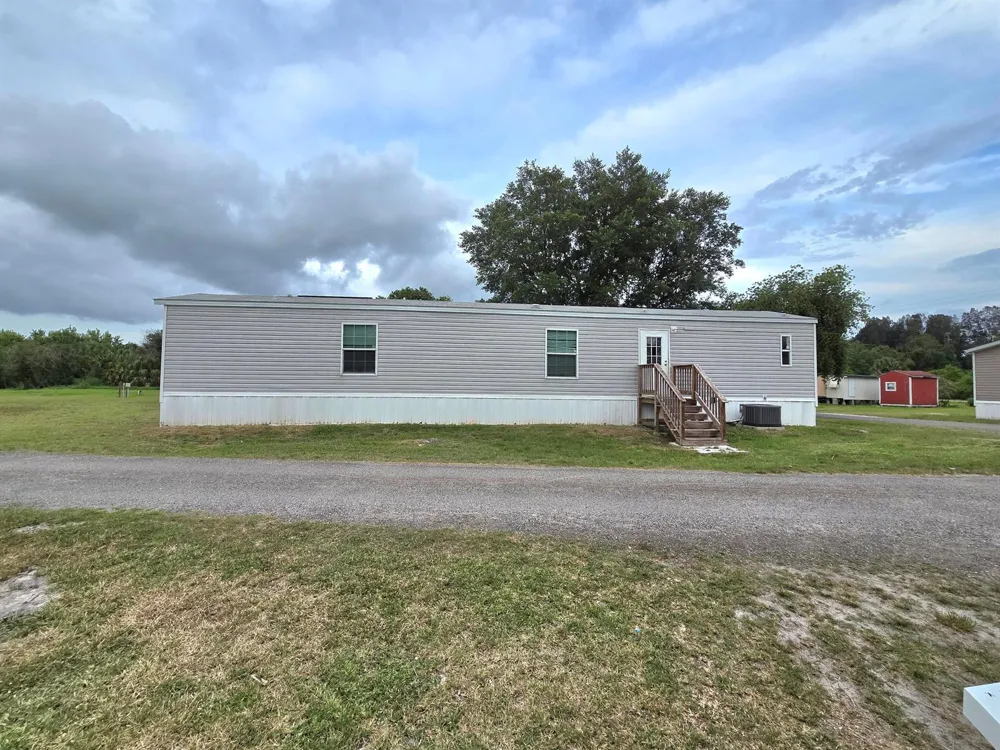 4649 NW 30th Street Okeechobee, FL 34972