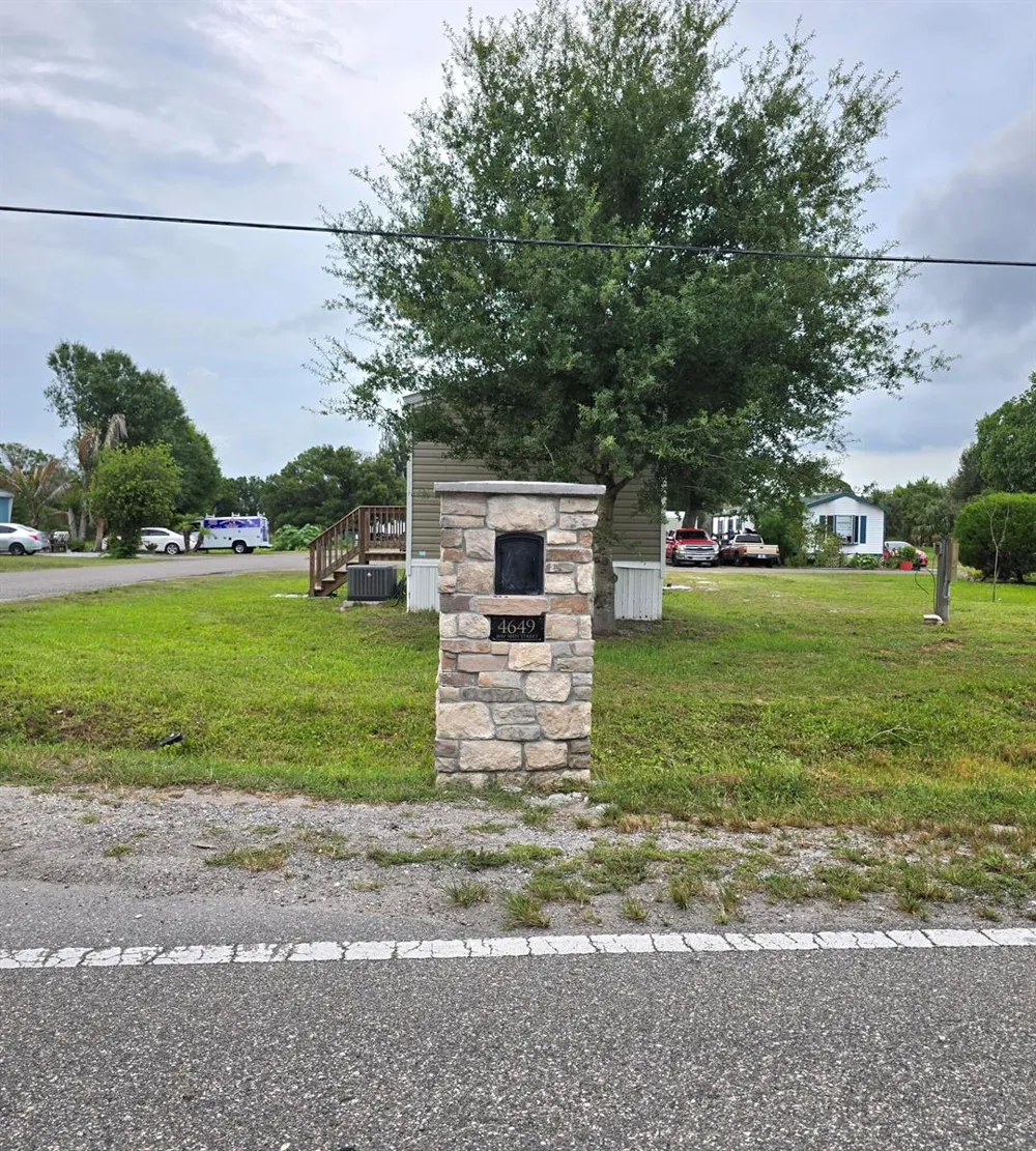 4649 NW 30th Street Okeechobee, FL 34972