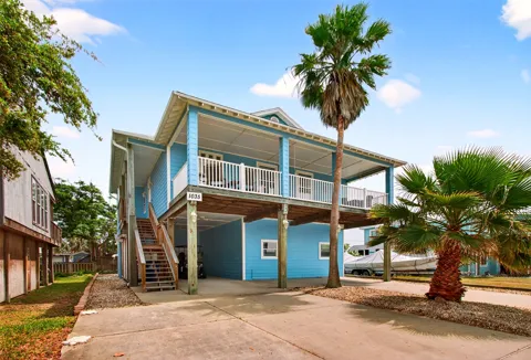 1035 Sea Secret Street