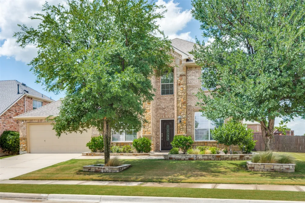 2641 Tradewinds Drive Little Elm, TX 75068