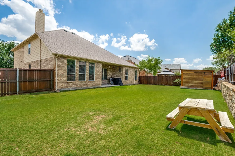 2641 Tradewinds Drive Little Elm, TX 75068