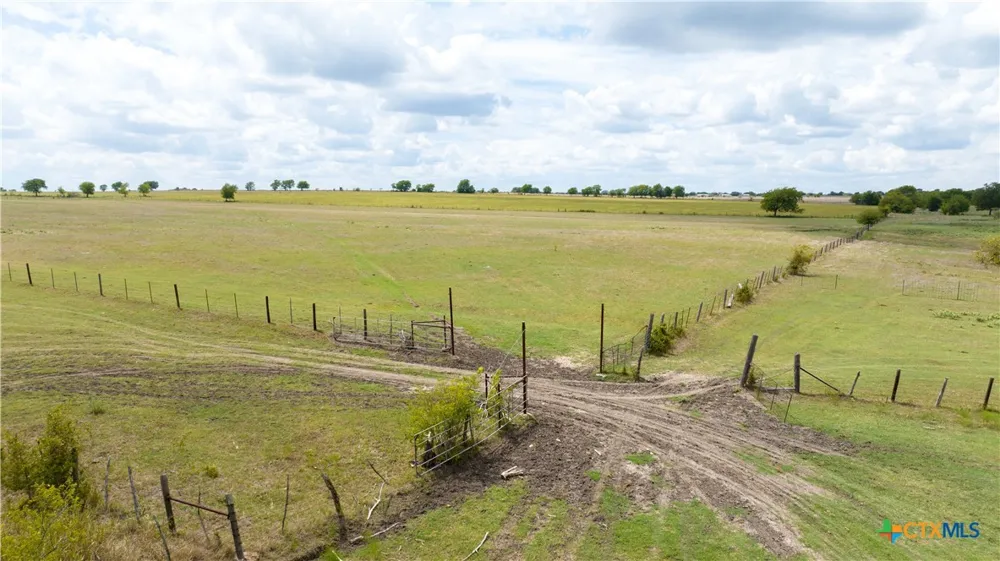 4775 Barnes Road Salado, TX 76571