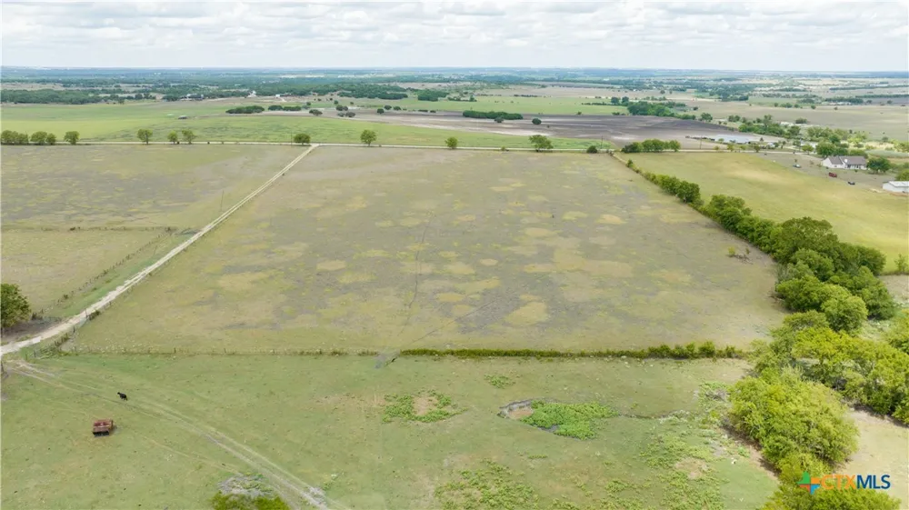 4775 Barnes Road Salado, TX 76571