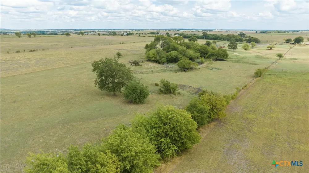 4775 Barnes Road Salado, TX 76571