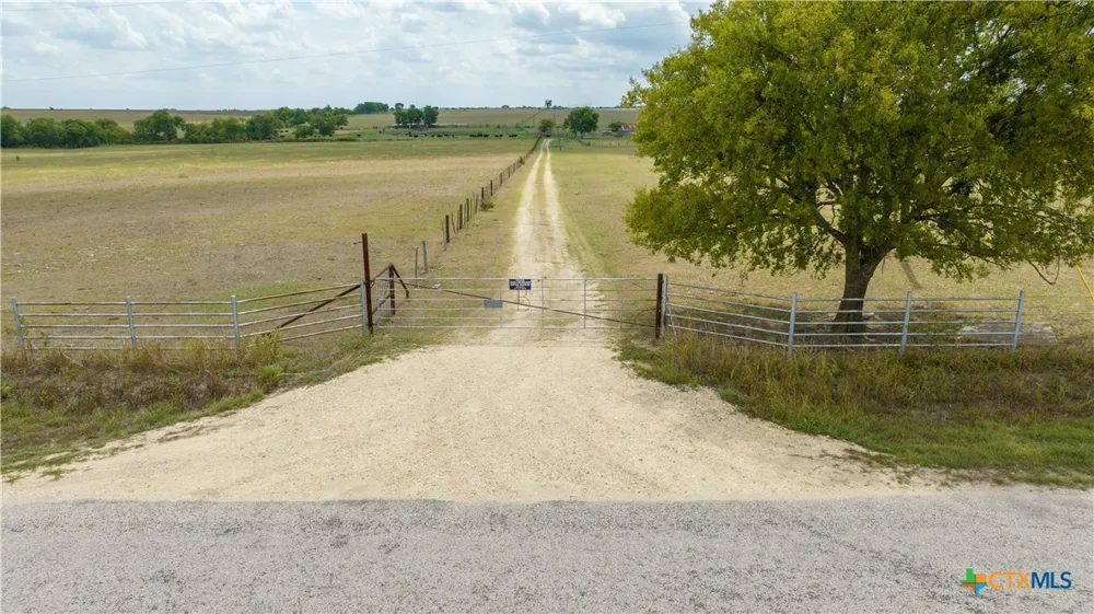 4775 Barnes Road Salado, TX 76571