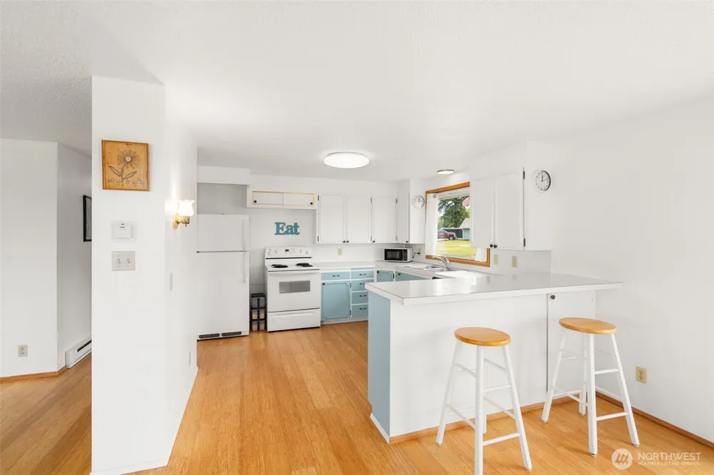 209 Harrison Street South Bend, WA 98586