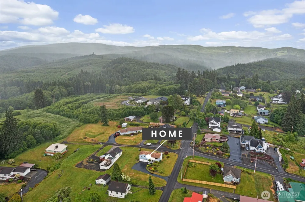 209 Harrison Street South Bend, WA 98586