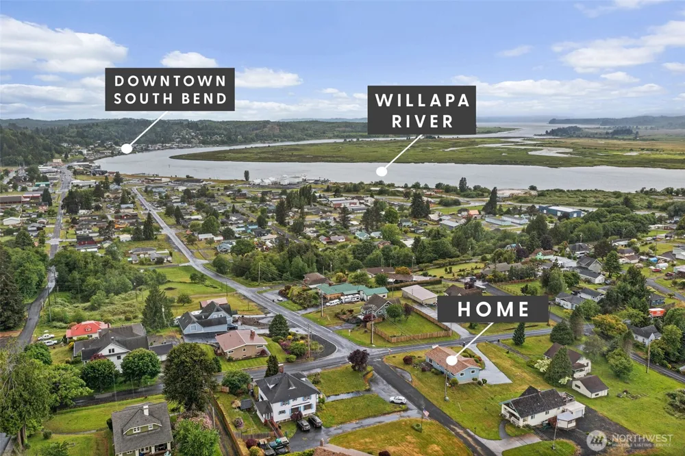 209 Harrison Street South Bend, WA 98586