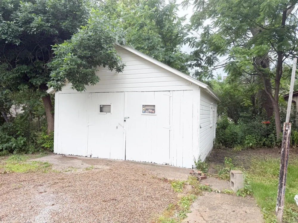 1304 3rd Avenue Worthington, MN 56187