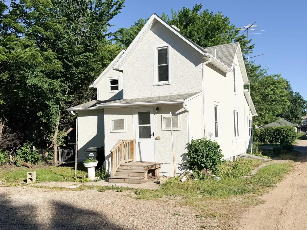 1304 3rd Avenue Worthington, MN 56187