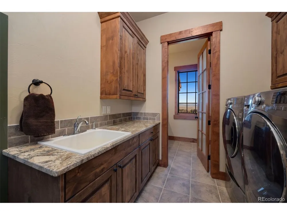 5200 Jackson Ct Rd Walden, CO 80480