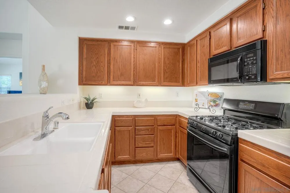 10334 Scripps Poway Pkwy #34 San Diego, CA 92131