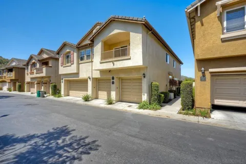 10334 Scripps Poway Pkwy #34