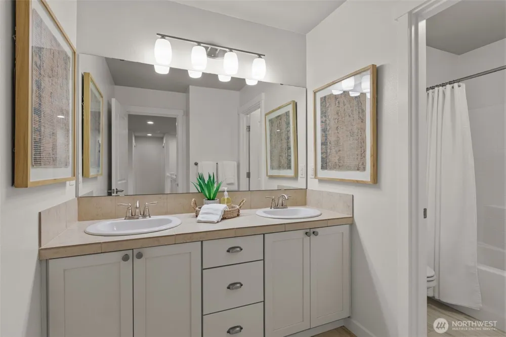 34227 SE Ash Street Snoqualmie, WA 98065