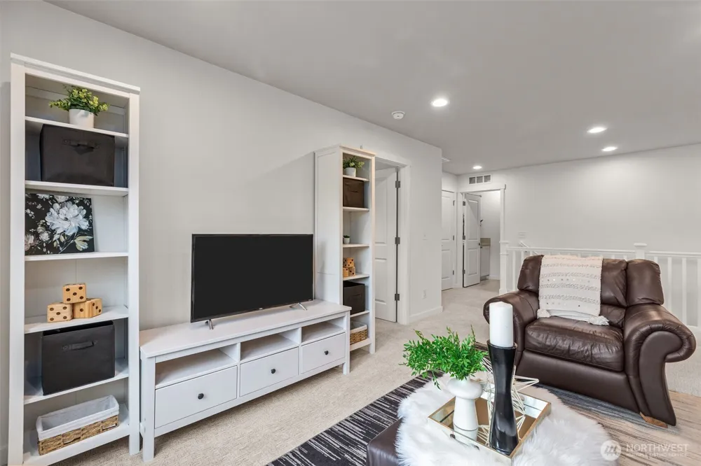 34227 SE Ash Street Snoqualmie, WA 98065