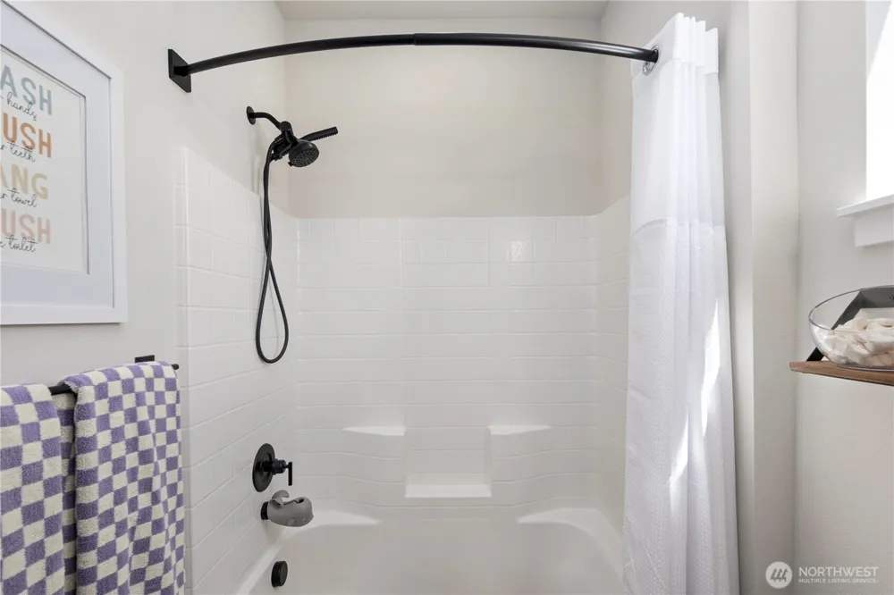 3569 Elmont Avenue Enumclaw, WA 98022
