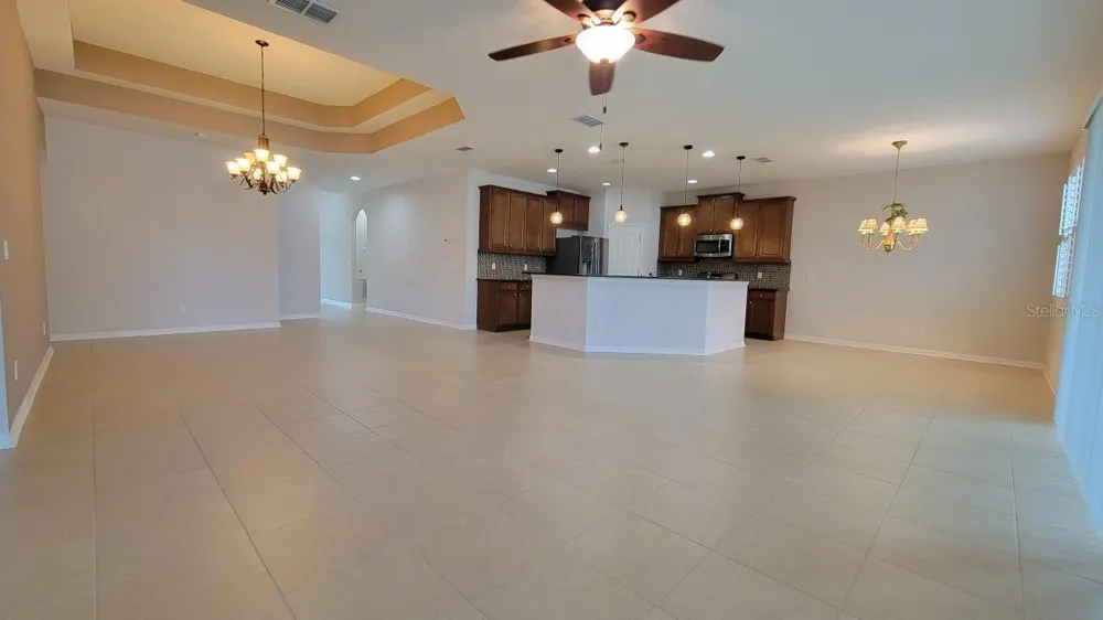 2229 VALTERRA VISTA WAY Valrico, FL 33594