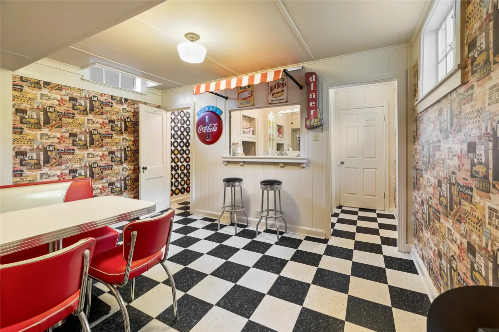 4735 Highway 37 S Mineola, TX 75773