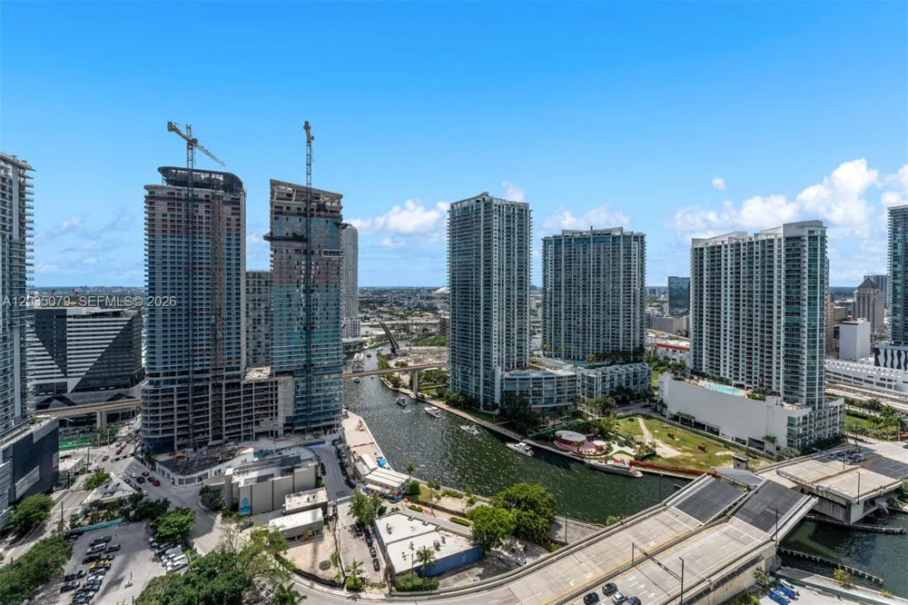 68 SE 6th St #2612 Miami, FL 33131