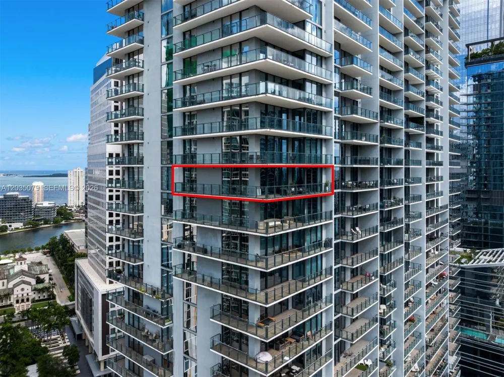 68 SE 6th St #2612 Miami, FL 33131