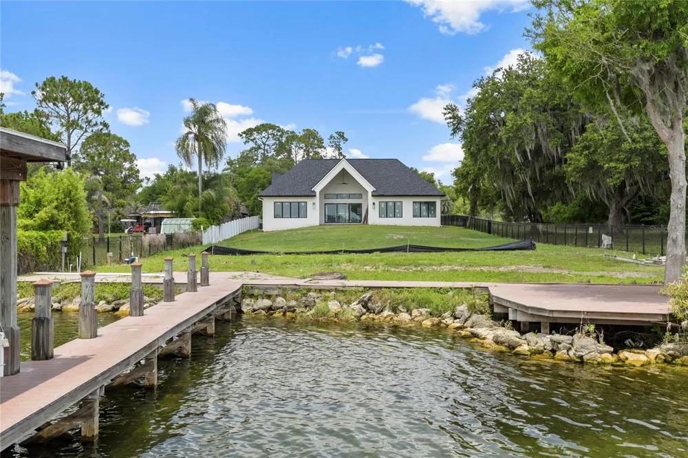 3222 HOLLIDAY AVE Apopka, FL 32703