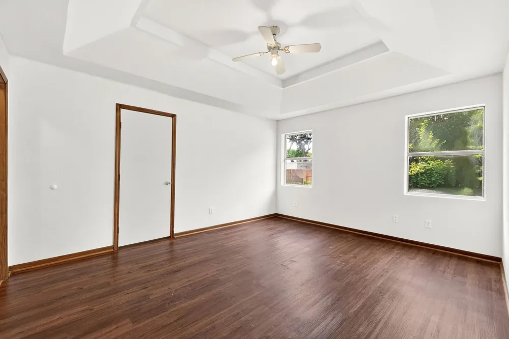 903 Travis Street Lockhart, TX 78644