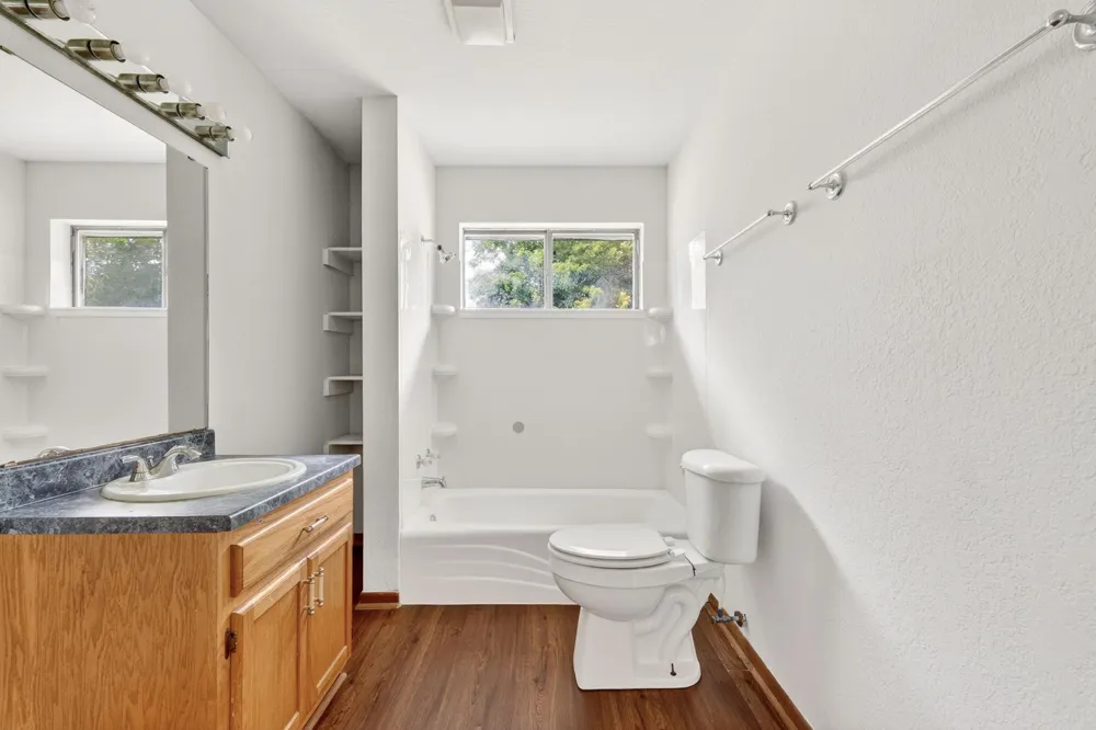 903 Travis Street Lockhart, TX 78644
