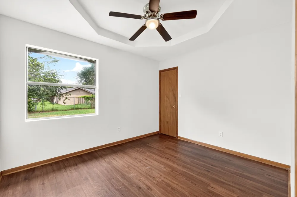 903 Travis Street Lockhart, TX 78644