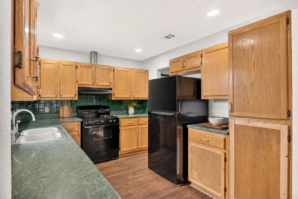 903 Travis Street Lockhart, TX 78644