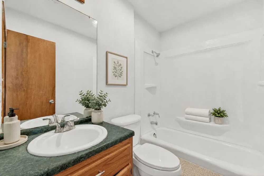 903 Travis Street Lockhart, TX 78644