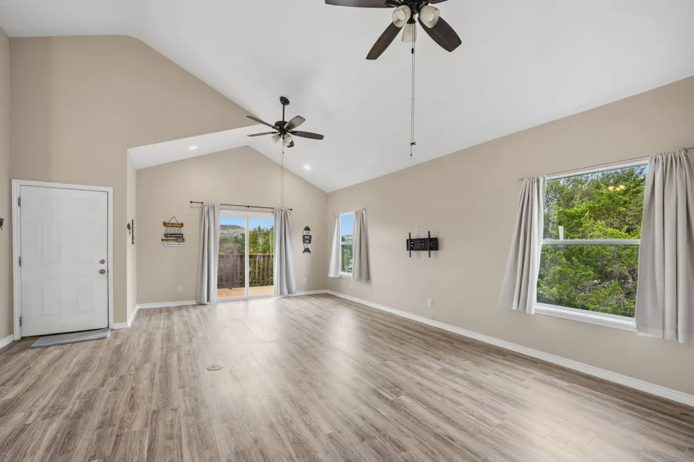 2325 Colleen Drive Canyon Lake, TX 78133