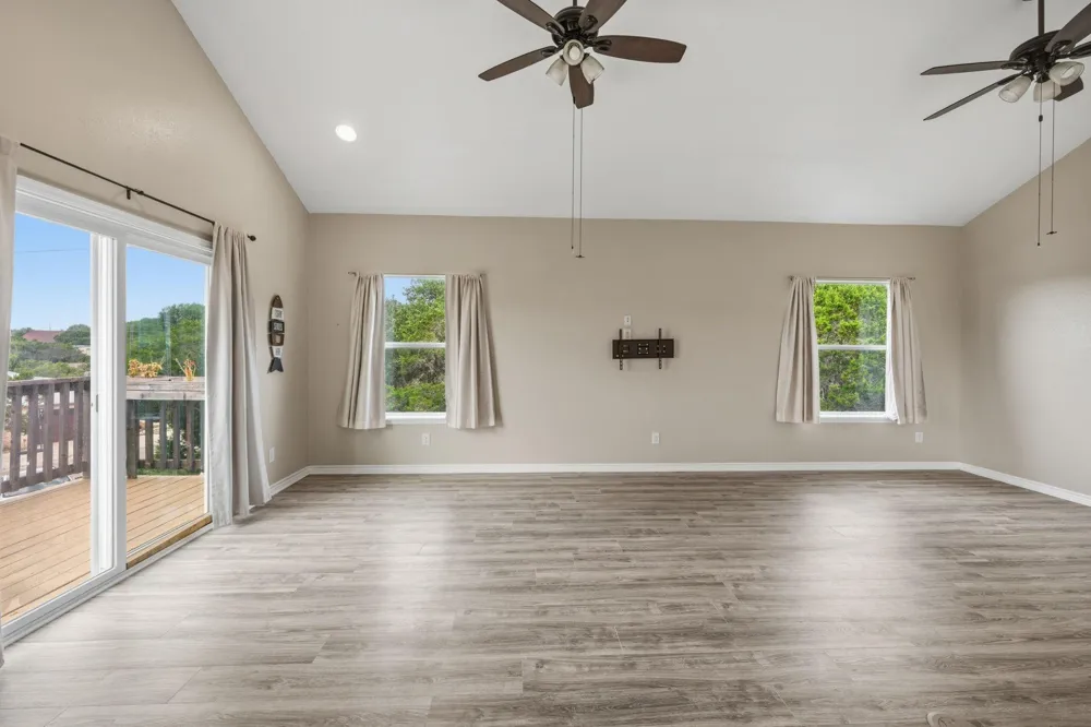 2325 Colleen Drive Canyon Lake, TX 78133