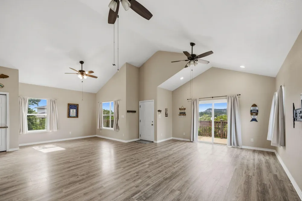 2325 Colleen Drive Canyon Lake, TX 78133