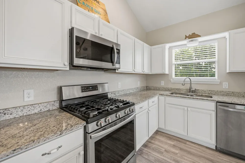 2325 Colleen Drive Canyon Lake, TX 78133