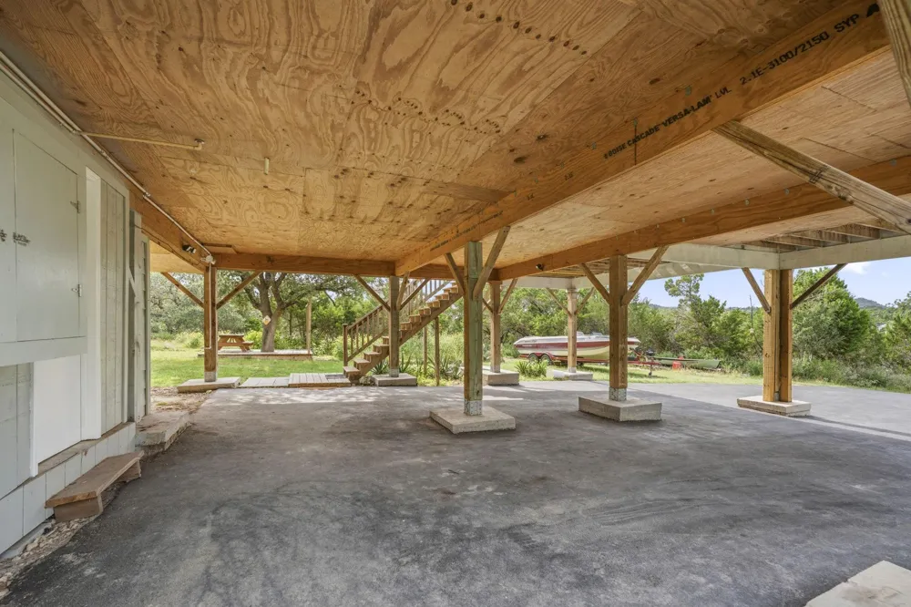2325 Colleen Drive Canyon Lake, TX 78133