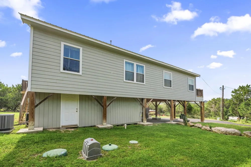 2325 Colleen Drive Canyon Lake, TX 78133