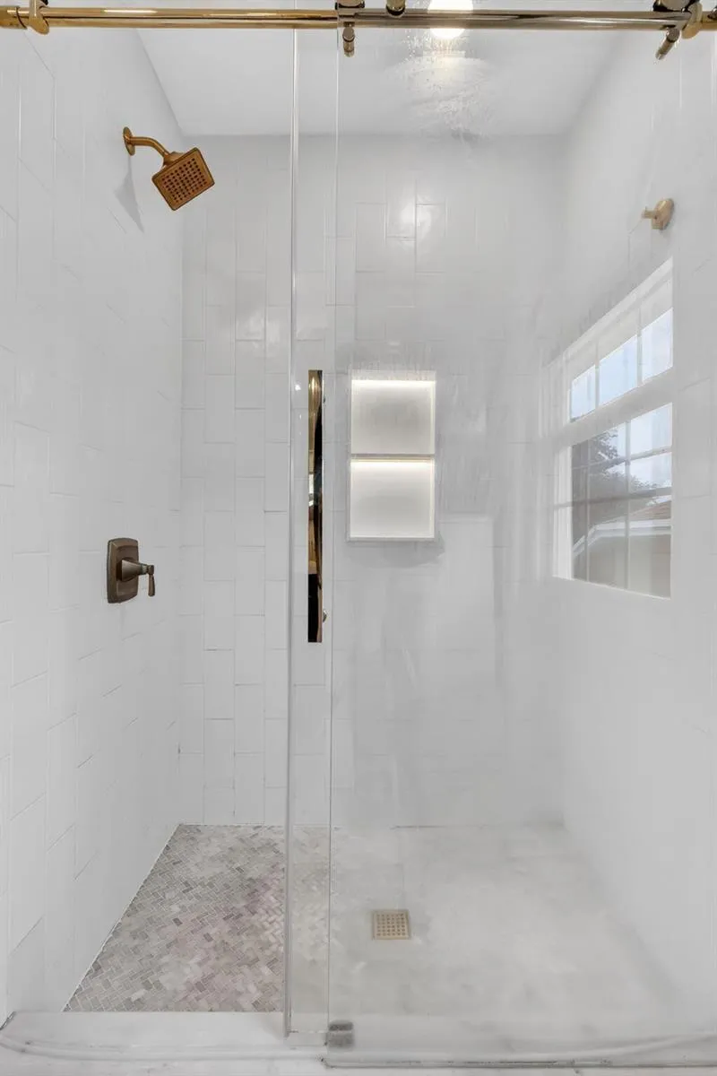 412 El Prado West Palm Beach, FL 33405