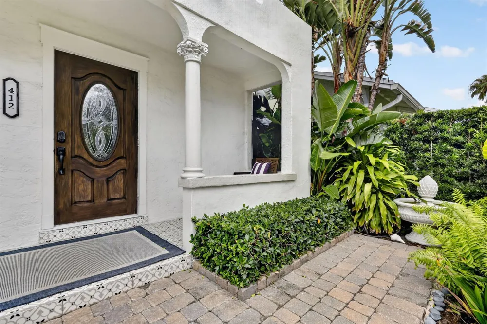 412 El Prado West Palm Beach, FL 33405