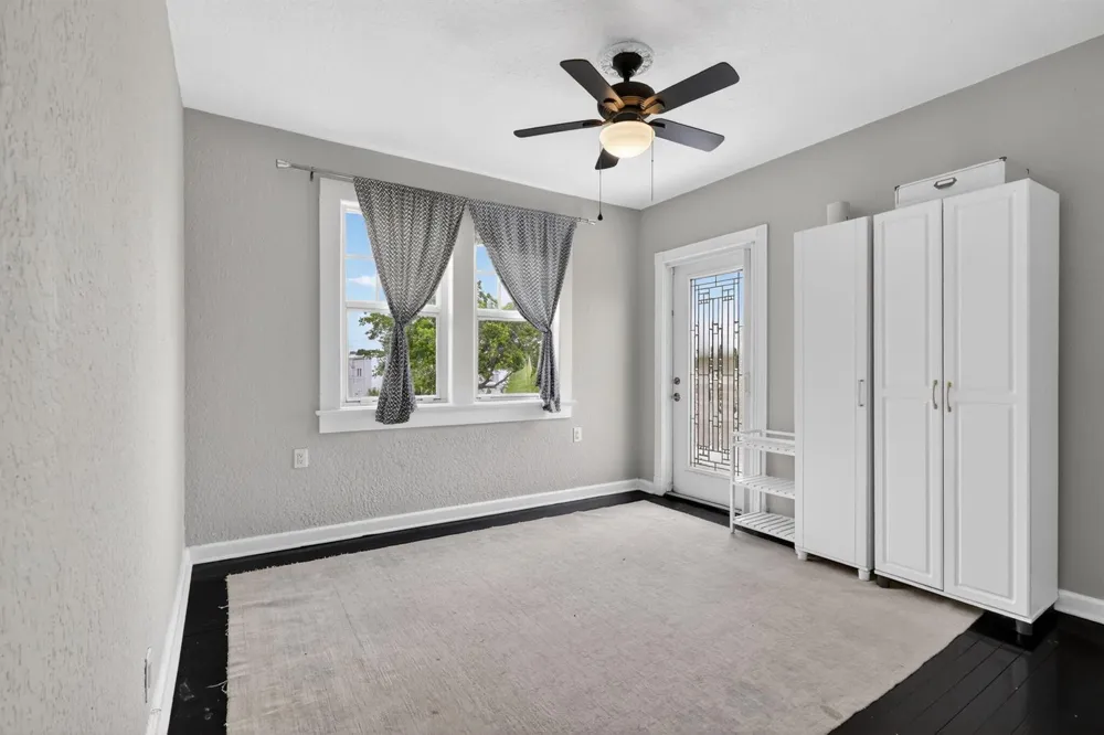 412 El Prado West Palm Beach, FL 33405