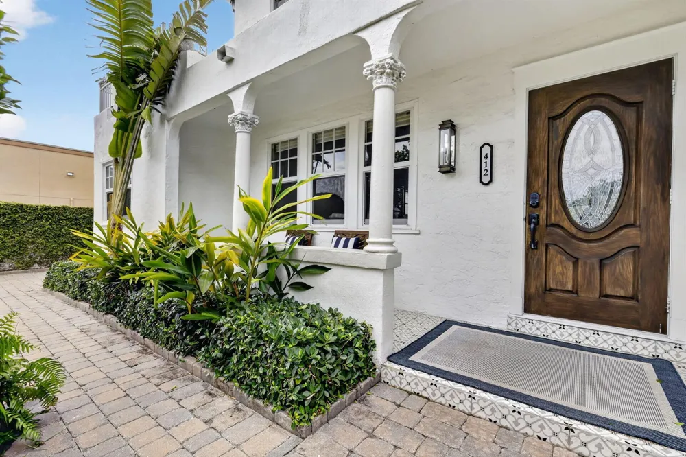 412 El Prado West Palm Beach, FL 33405