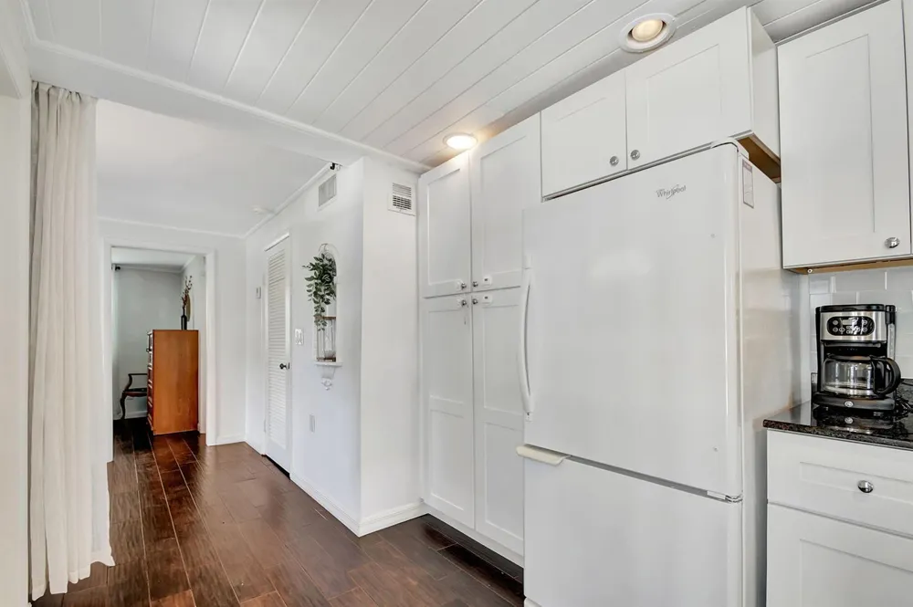 412 El Prado West Palm Beach, FL 33405