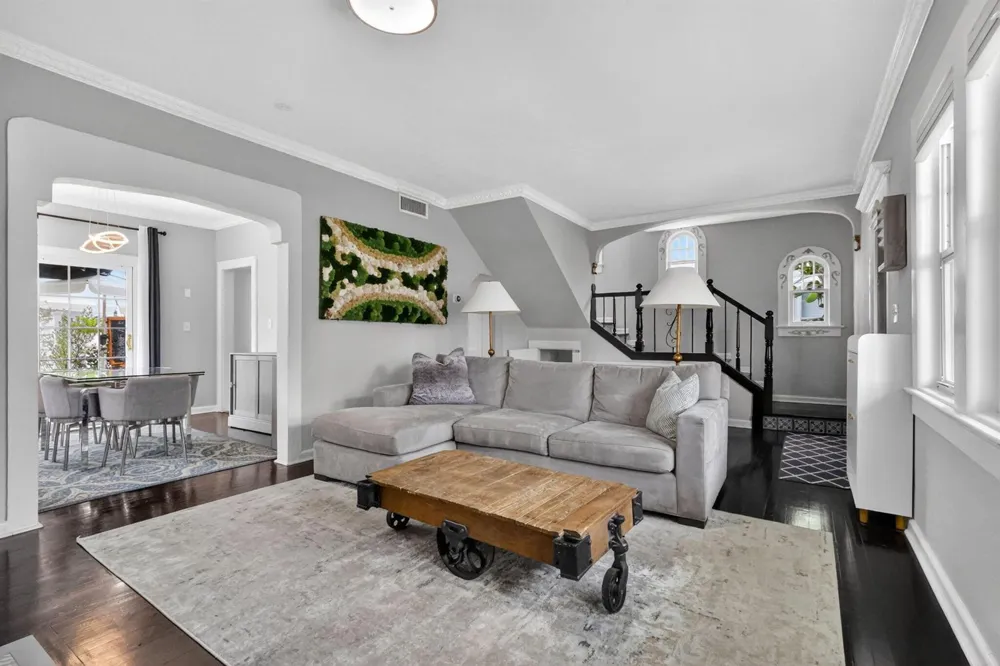 412 El Prado West Palm Beach, FL 33405