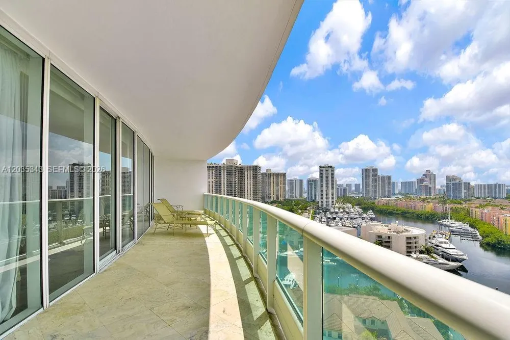 19955 NE 38th Ct #1701 Aventura, FL 33180