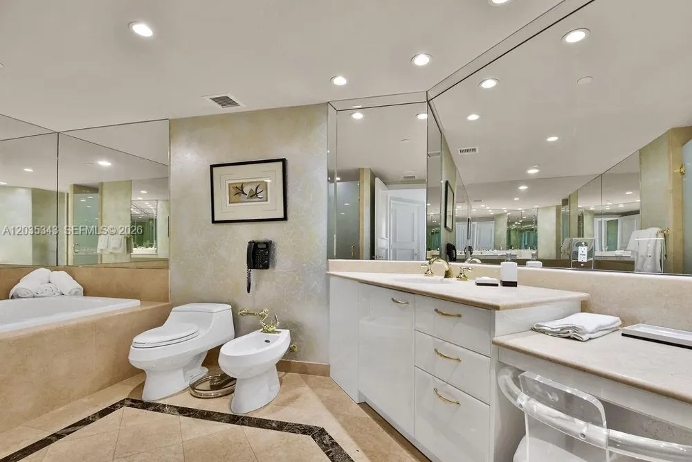19955 NE 38th Ct #1701 Aventura, FL 33180
