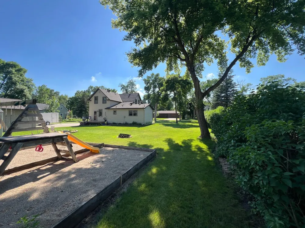 413 S Swift Avenue Litchfield, MN 55355