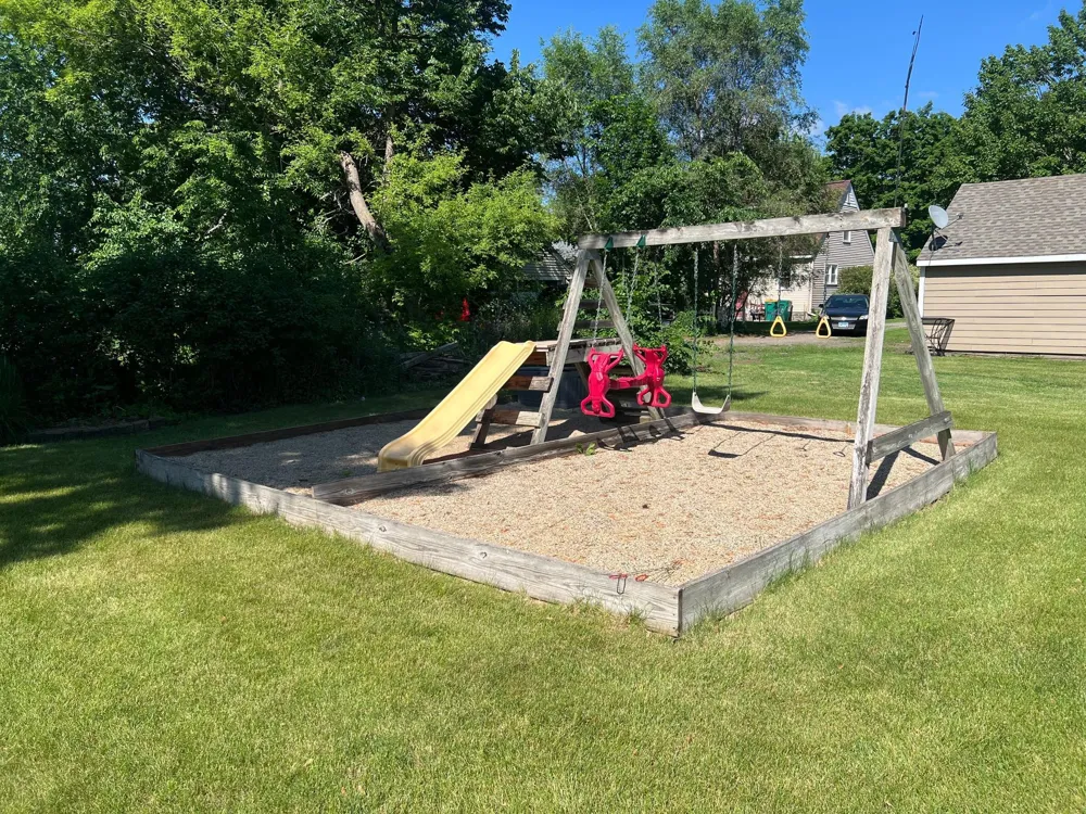 413 S Swift Avenue Litchfield, MN 55355